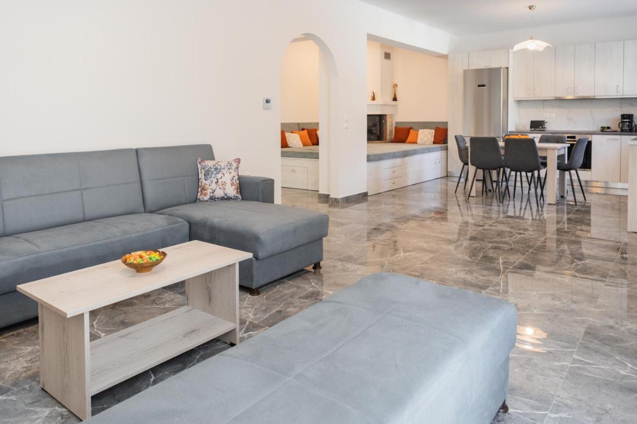 Kastrena House * Asklipiion