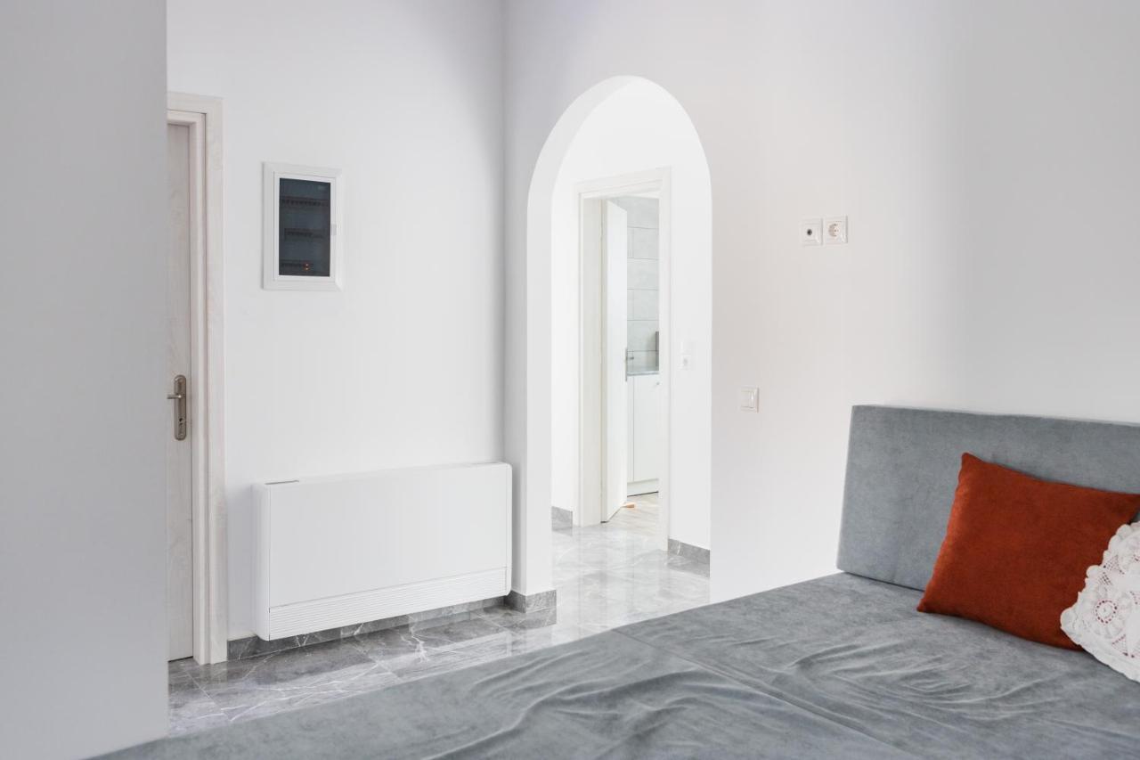 Kastrena House Villa *